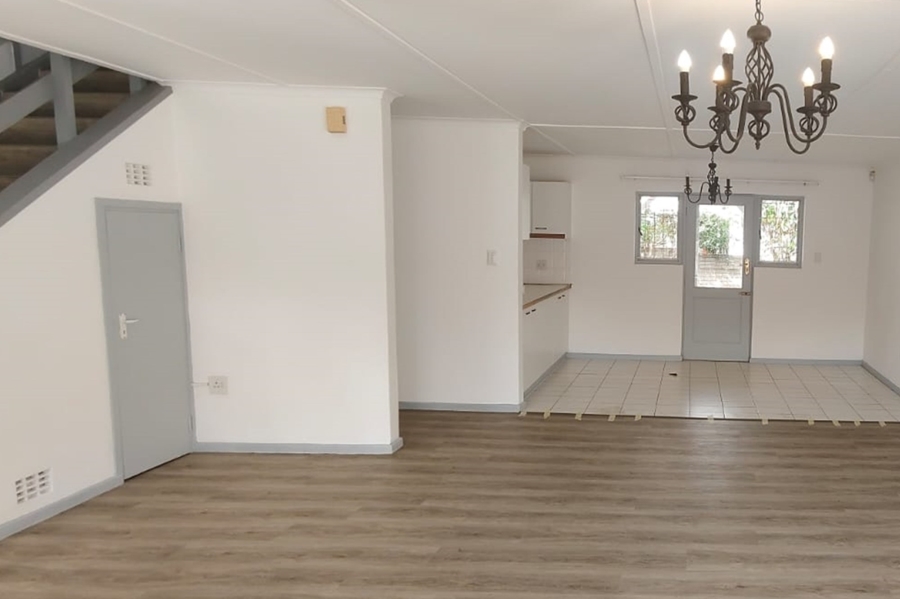 To Let 4 Bedroom Property for Rent in Heather Park Western Cape